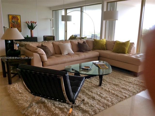 Building Photo - 155 Ocean Lane Dr