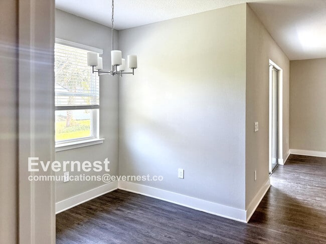 Building Photo - 4336 Las Almanos Ave