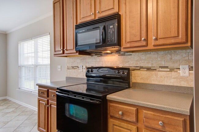 Building Photo - 111 Meadowvale Ln