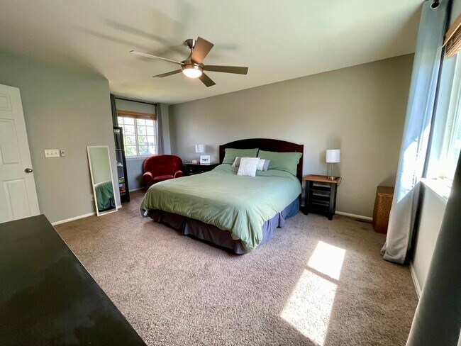 Building Photo - 5614 Blue Mountain Cir