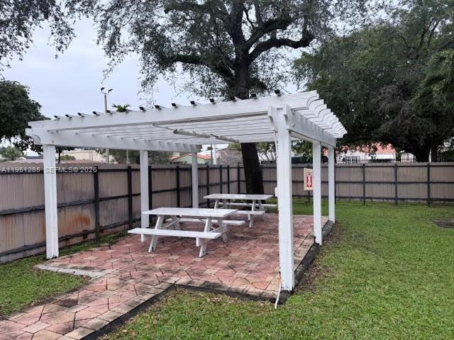 Building Photo - 2160 SW 16th Ave