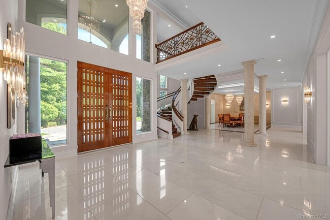 Building Photo - 55 Coves Run