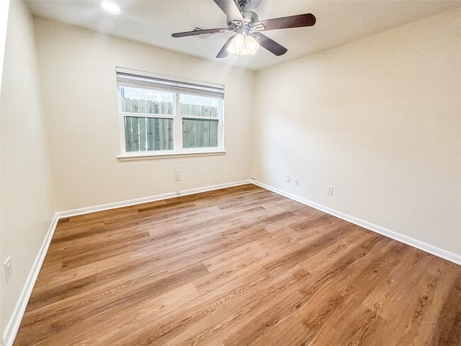 Building Photo - 10503 Raritan Dr