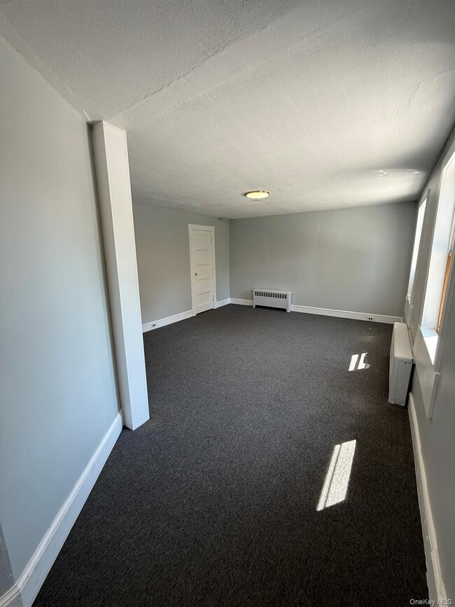Building Photo - 610 Tower Ave