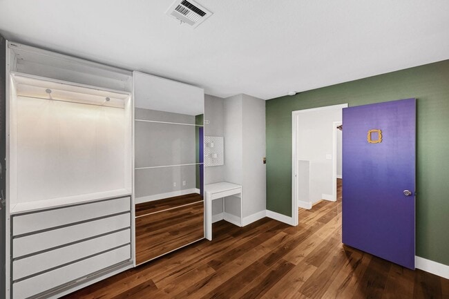 Building Photo - Remodeled Three Bedroom in Summerlin! No carpet!