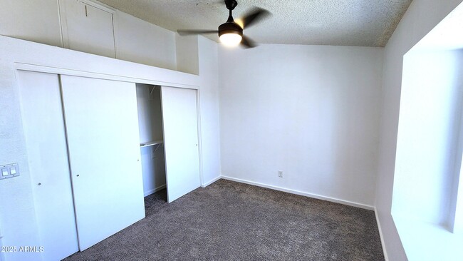 Building Photo - 860 N McQueen Rd
