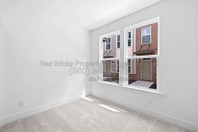 Building Photo - 5017 Sovereignty Ct