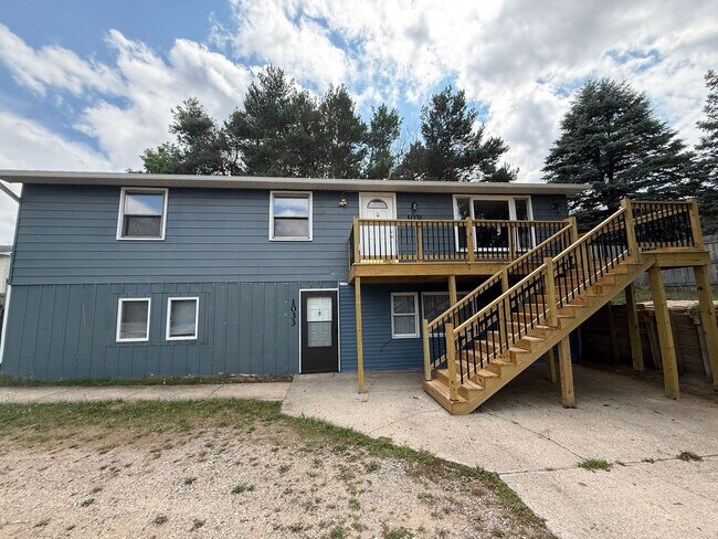 Building Photo - 1031 Fuller Ave