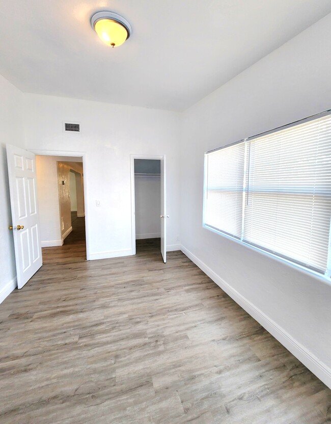 Building Photo - 1327 Eugene Black St