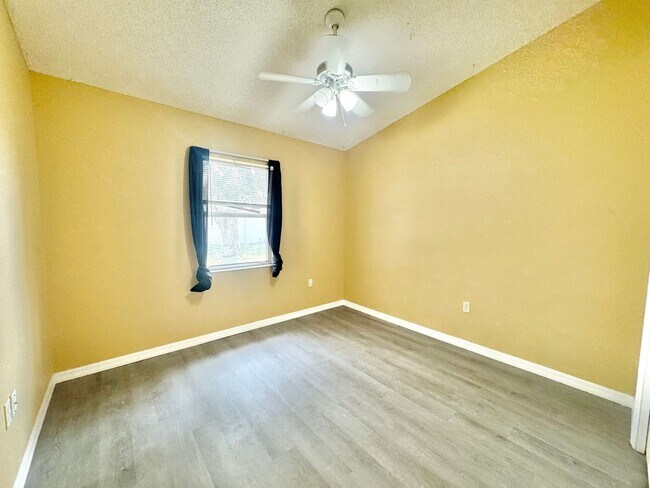 Building Photo - 3511 Majesty Loop