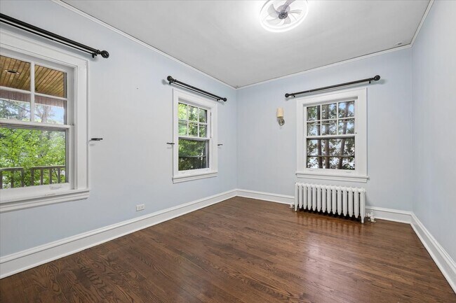 Building Photo - 110 13th St