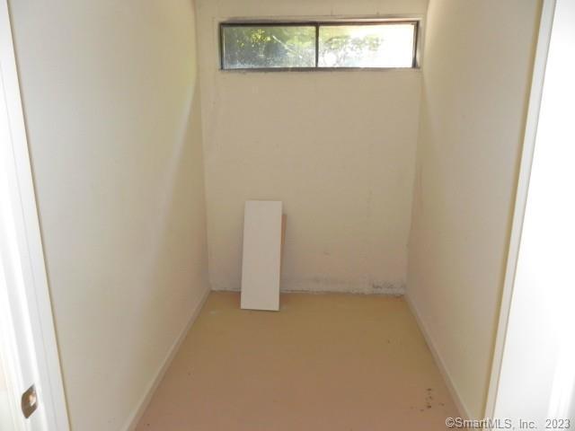 Building Photo - 261 Millard St