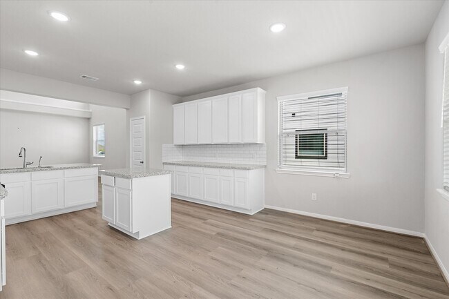 Building Photo - 23011 Birmingham Grv Ln