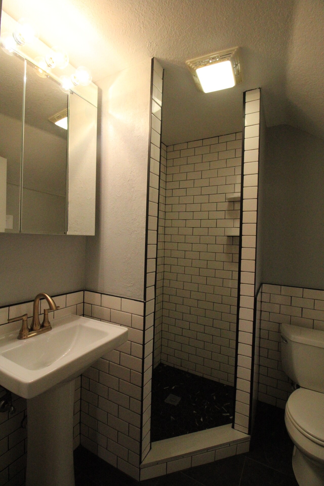 Bath 1 - 7800 W Forest Home Ave