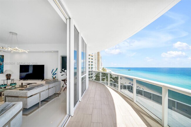 Building Photo - 16001 Collins Ave