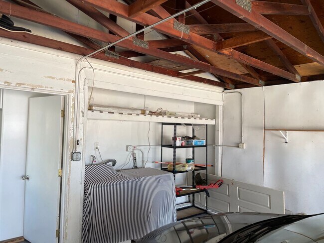 Building Photo - For Rent – 3 Bed, 2 Bath Home in Rowland Heights