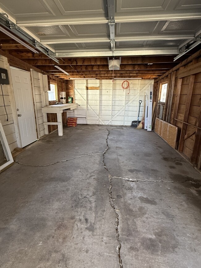 Building Photo - 3250 3rd Ave S