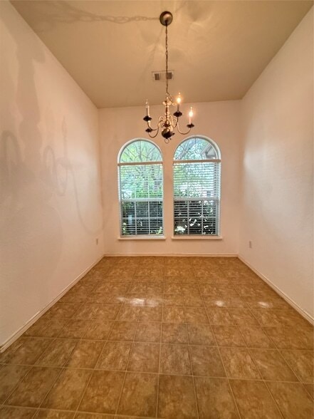 Building Photo - 13216 Fencerow Rd