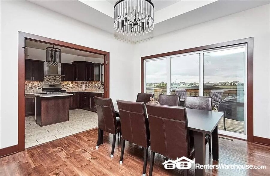 Building Photo - 254 S 91st St