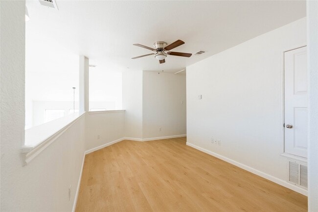 Building Photo - 1179 Landon Ln