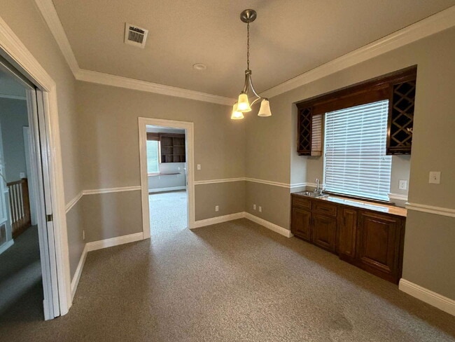 Building Photo - 4300 Bayou Blvd