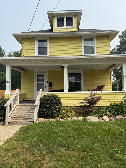Building Photo - 742 Griswold St