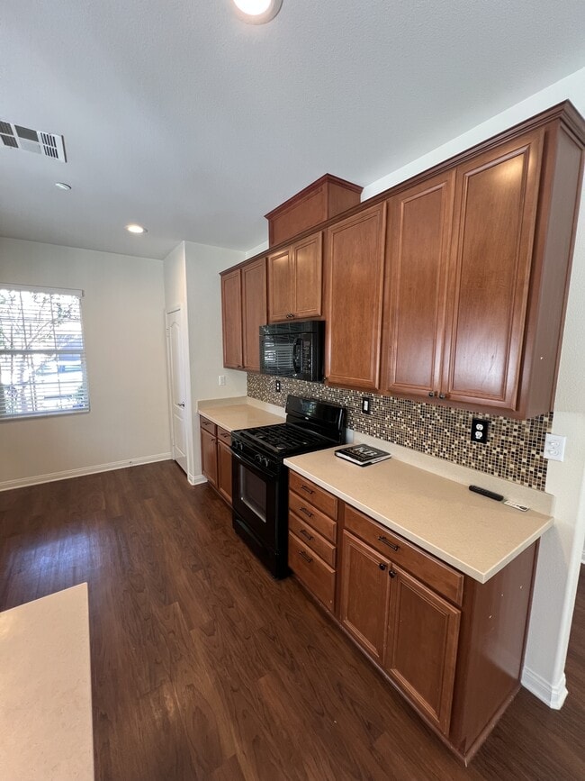 Building Photo - 42912 Beamer Ct