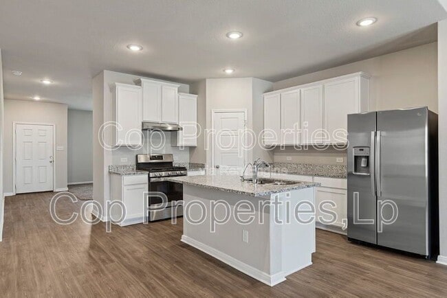Building Photo - 5103 Topaz Bnd