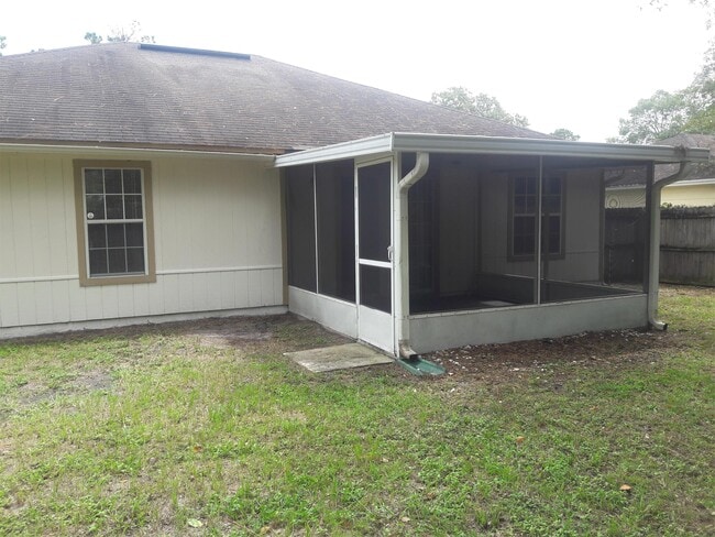 Building Photo - 2562 Eiffel Cir W