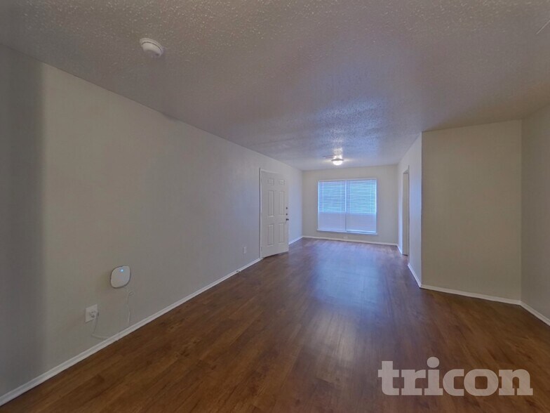 Building Photo - 717 Marlow Pl