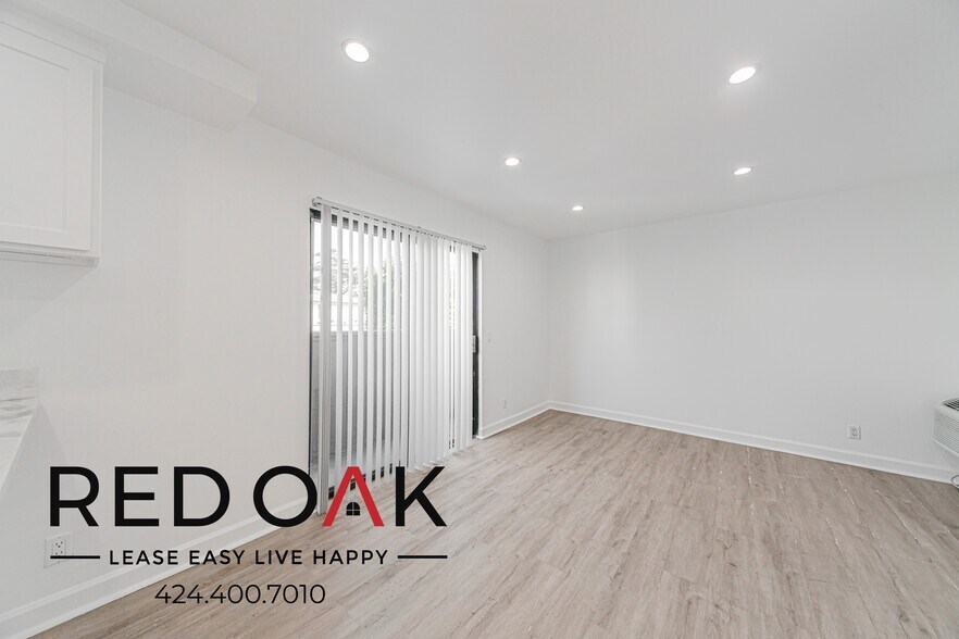 Building Photo - 619 N Kingsley Dr