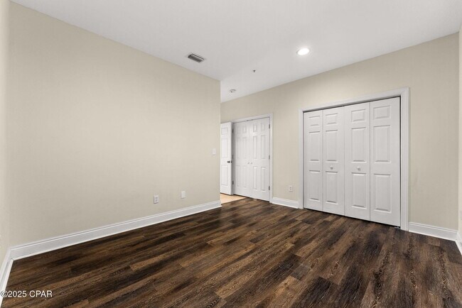 Building Photo - 212 Bonita Cir