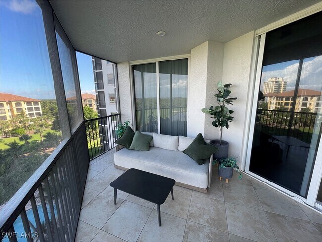 Building Photo - 23540 Via Veneto