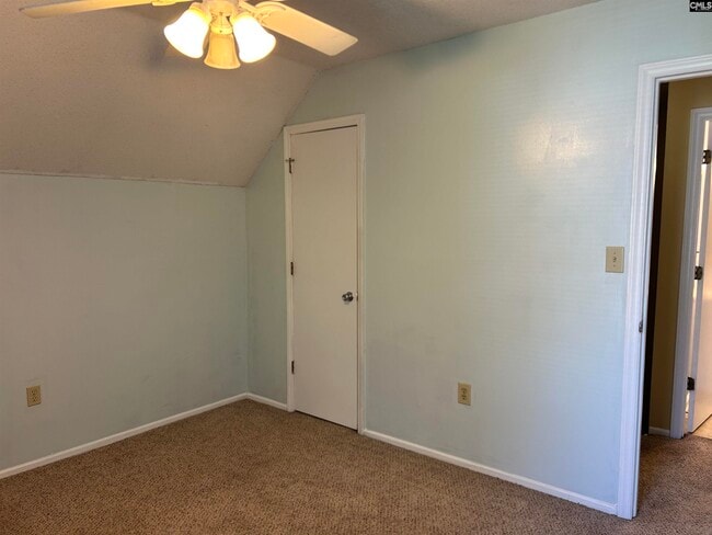 Building Photo - 911 Hulon Ln