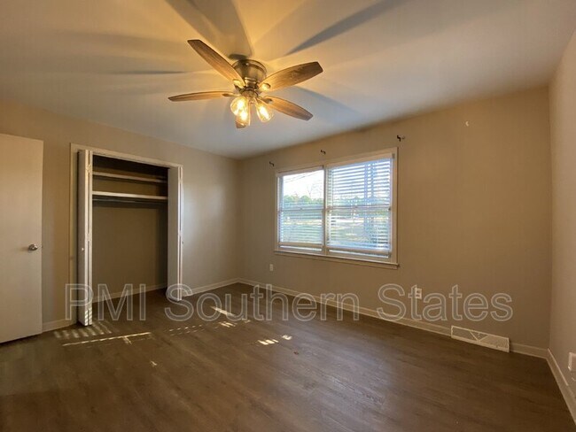 Building Photo - 209 Jonesville Rd