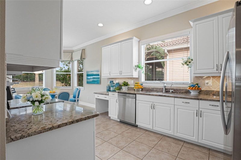 Building Photo - 4936 Sandy Brook Cir