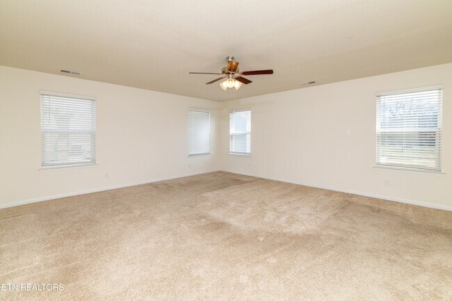 Building Photo - 4714 Willow Bluff Cir