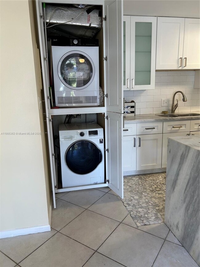 Building Photo - 600 Executive Center Dr