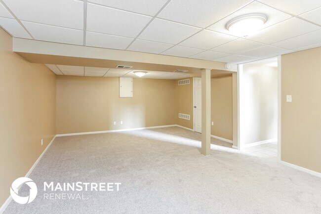 Building Photo - 16317 McKinley St