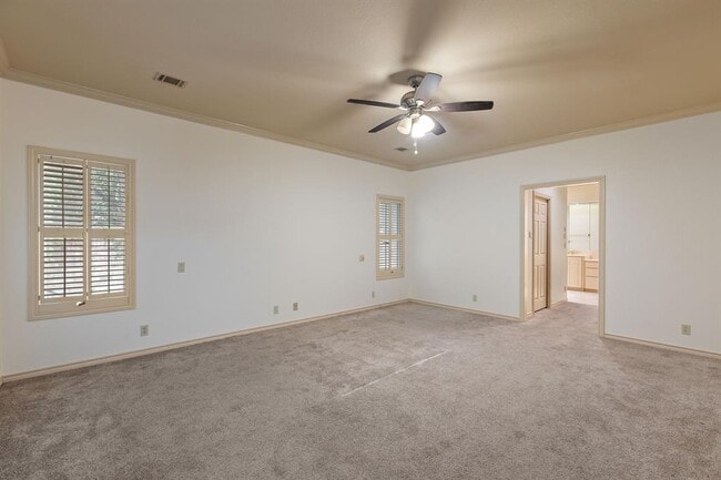 Building Photo - 2834 Montebello Rd