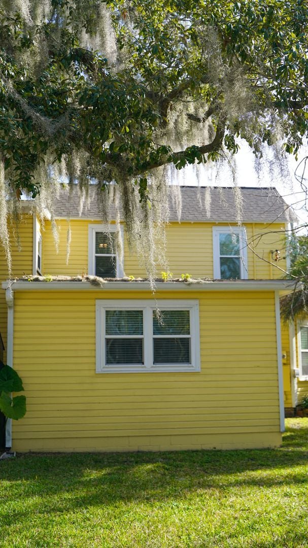 Building Photo - 14 Sanchez Ave