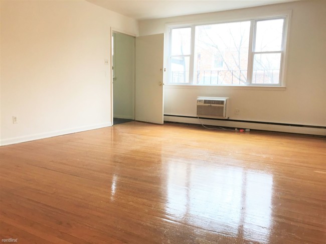 Building Photo - 2 br, 1 bath  - 570 N 23rd St Apt 9A