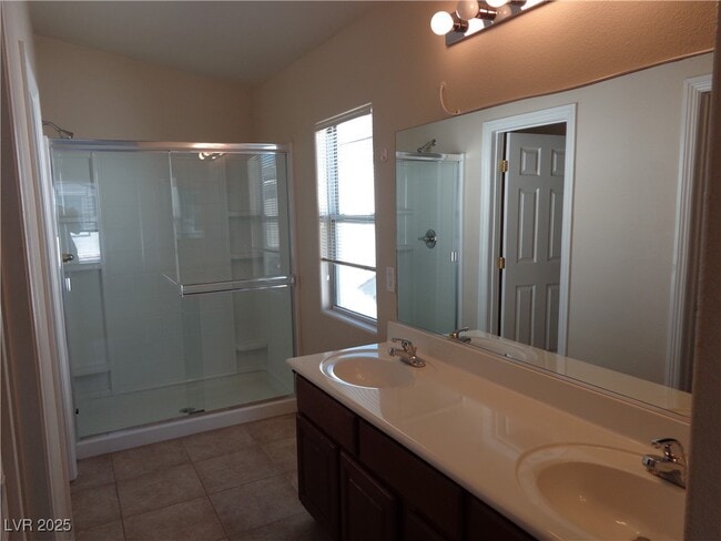 Building Photo - 7111 Cabin Fever St