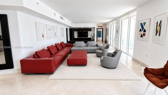 Building Photo - 150 Sunny Isles Blvd
