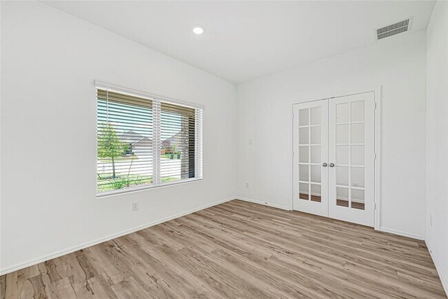 Building Photo - 2952 Cordova Hl Dr