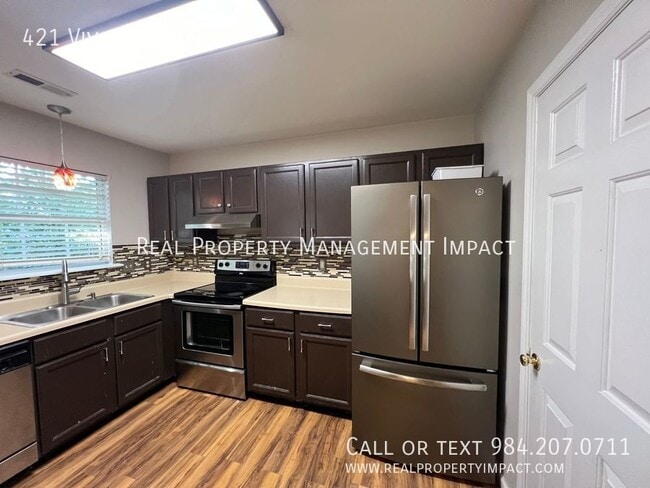 Building Photo - 421 Vivaldi Dr