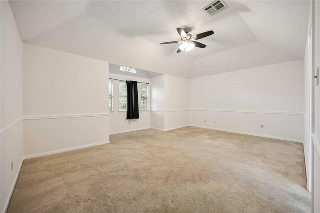Building Photo - 12800 Briar Forest Dr