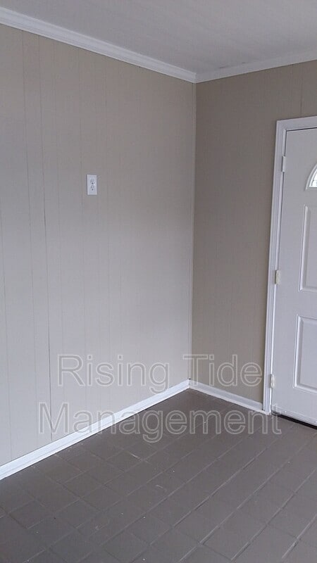 Building Photo - 307 Bessemer Super Hwy