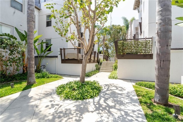 Building Photo - 5510 W 149th Pl