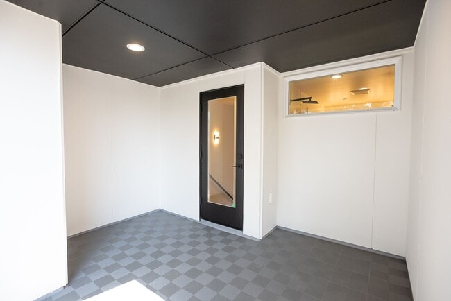 Building Photo - NEW CONSTRUCTION- MOVE- IN READY